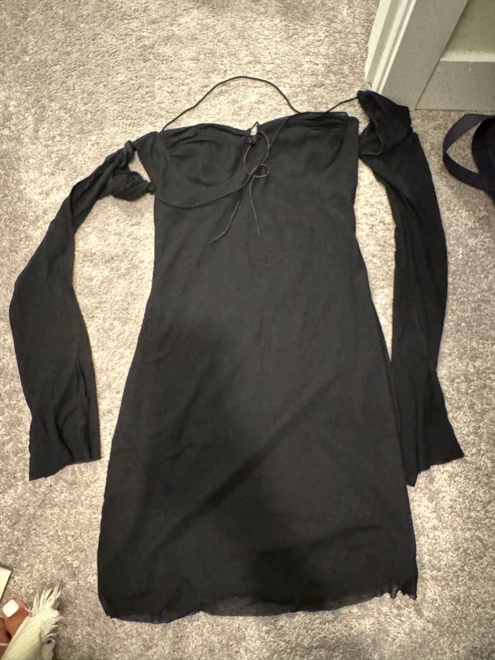 Black Off-Shoulder Long Sleeve Dress